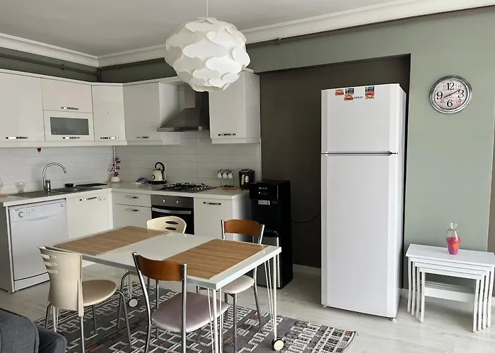 Location, Carefully Decorated, Design *